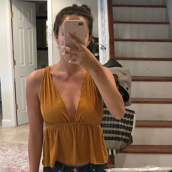 Urban Outfitters Yellow Velvet V Neck Top XS - Picture 8 of 8